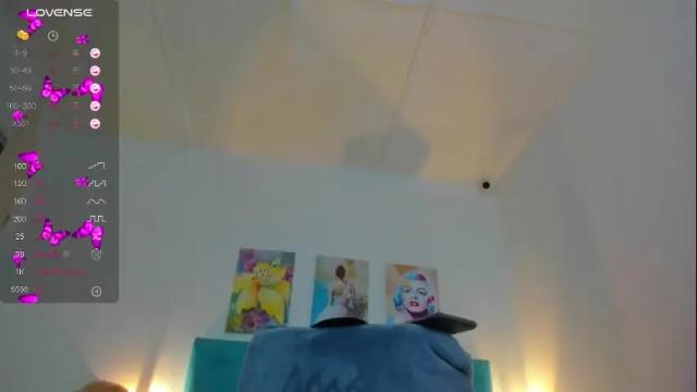 Image 3 of maggy_big_tits Stream on Chaturbate on 11 days ago