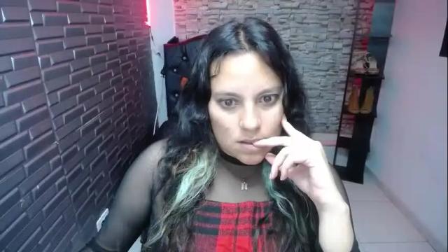 Image 6 of maggy_diamond Stream on Chaturbate on 3 days ago