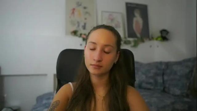 Image 3 of magic___smile Stream on Chaturbate on 1 month ago