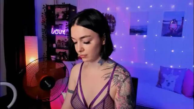 Image 3 of magic_alie Stream on Chaturbate on 1 month ago