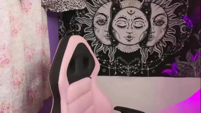 Image 6 of magic_clairewitch Stream on Chaturbate on 1 month ago