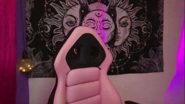 Image 10 of magic_clairewitch Stream on Chaturbate on 1 month ago
