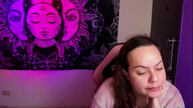 Image 11 of magic_clairewitch Stream on Chaturbate on 21 days ago