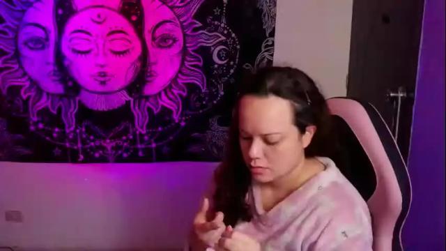 Image 4 of magic_clairewitch Stream on Chaturbate on 21 days ago