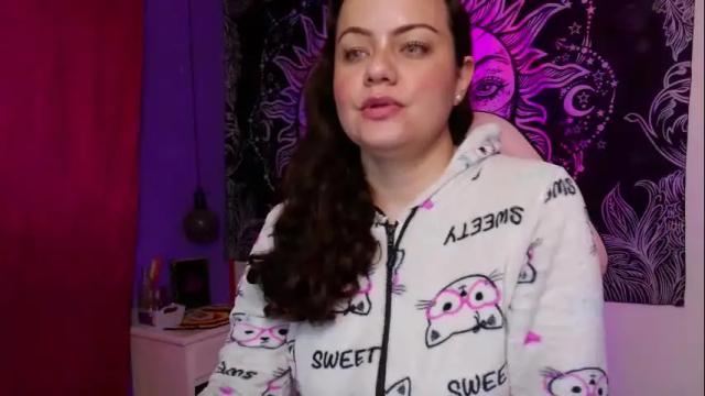 Image 2 of magic_clairewitch Stream on Chaturbate on 19 days ago