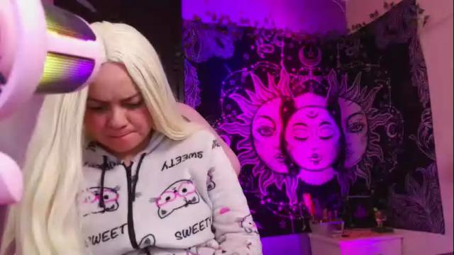 Image 6 of magic_clairewitch Stream on Chaturbate on 10 days ago