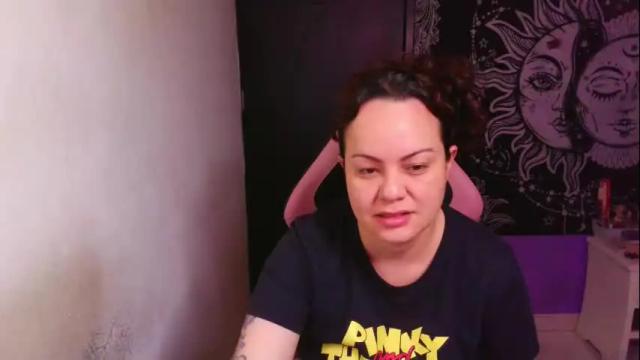 Image 3 of magic_clairewitch Stream on Chaturbate on 9 days ago