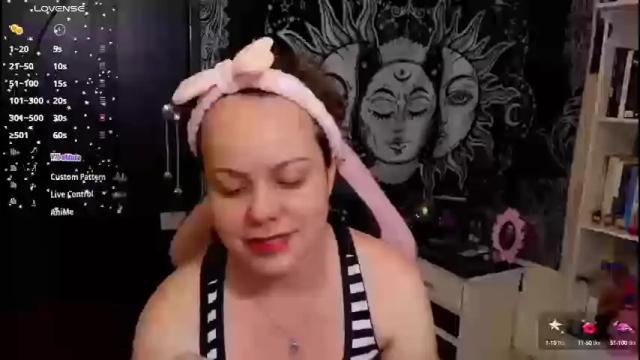 Image 4 of magic_clairewitch Stream on Chaturbate on 1 month ago