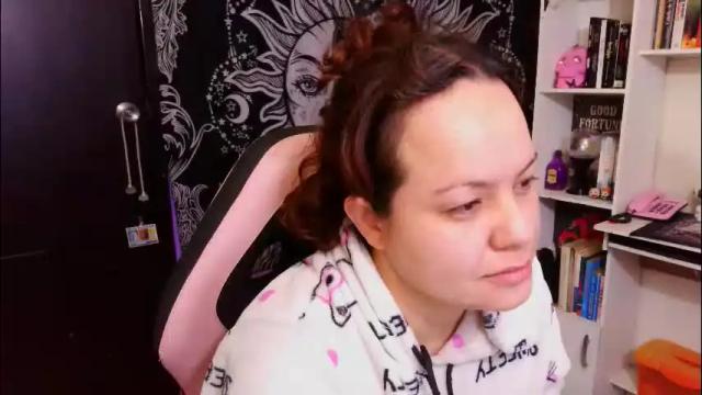 Image 2 of magic_clairewitch Stream on Chaturbate on 1 month ago