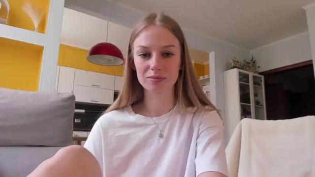 Image 3 of magic_couple13 Stream on Chaturbate on 14 months ago