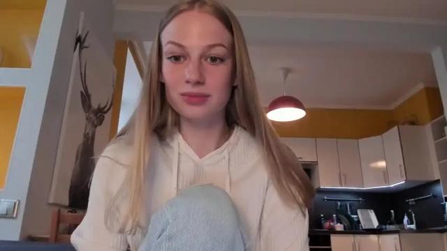 Image 10 of magic_couple13 Stream on Chaturbate on 13 months ago