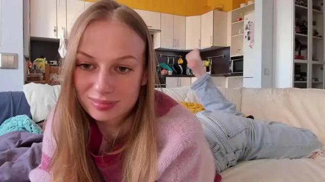 Image 3 of magic_couple13 Stream on Chaturbate on 13 months ago