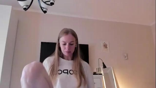 Image 12 of magic_couple13 Stream on Chaturbate on 21 days ago
