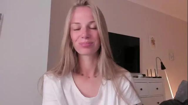 Image 6 of magic_couple13 Stream on Chaturbate on 16 days ago