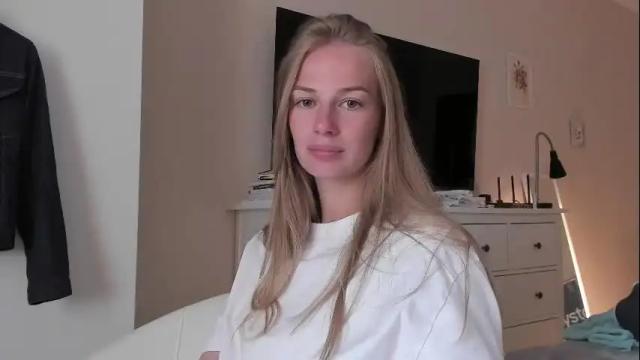 Image 3 of magic_couple13 Stream on Chaturbate on 13 days ago
