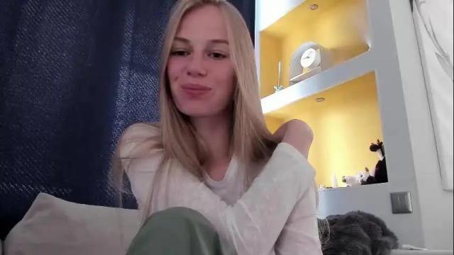 Image 7 of magic_couple13 Stream on Chaturbate on 7 days ago