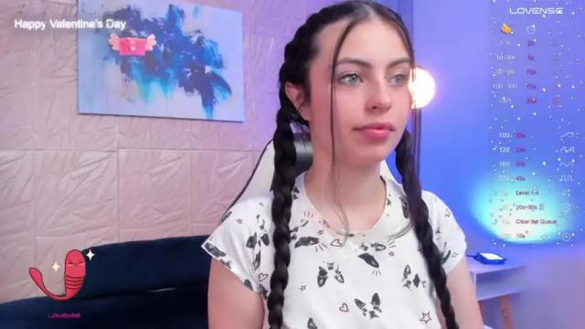 Image 3 of magic_fernanda Stream on Chaturbate on 8 months ago