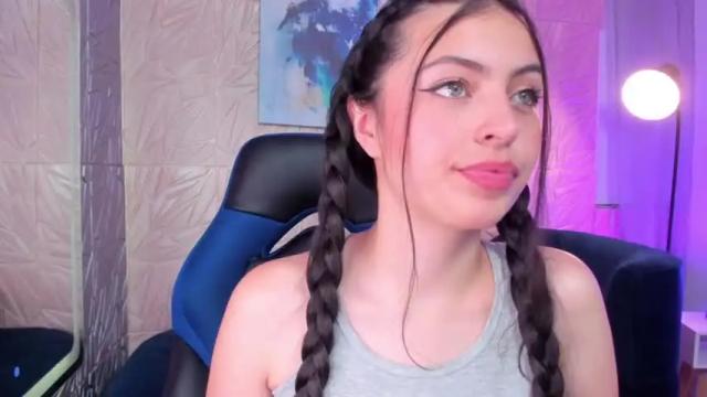 Image 12 of magic_fernanda Stream on Chaturbate on 6 months ago