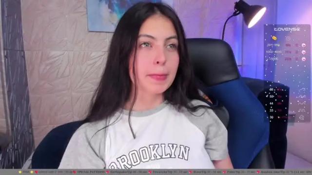 Image 12 of magic_fernanda Stream on Chaturbate on 6 months ago