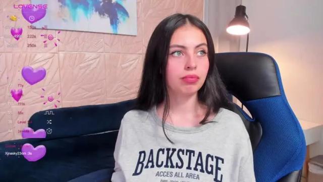 Image 6 of magic_fernanda Stream on Chaturbate on 5 months ago