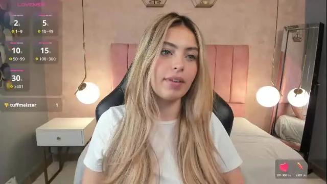 Image 4 of magic_fernanda Stream on Chaturbate on 2 months ago