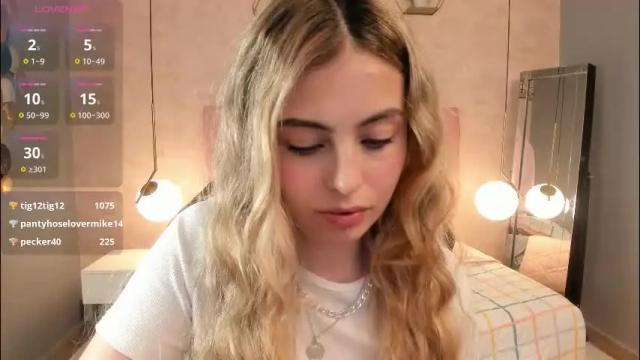 Image 11 of magic_fernanda Stream on Chaturbate on 2 months ago