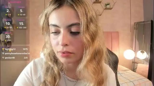 Image 6 of magic_fernanda Stream on Chaturbate on 2 months ago