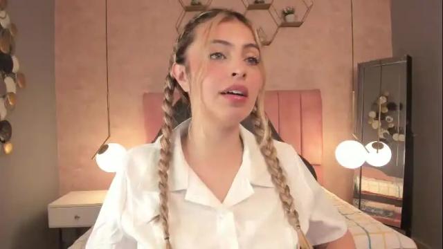 Image 12 of magic_fernanda Stream on Chaturbate on 2 months ago