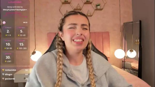 Image 8 of magic_fernanda Stream on Chaturbate on 2 months ago