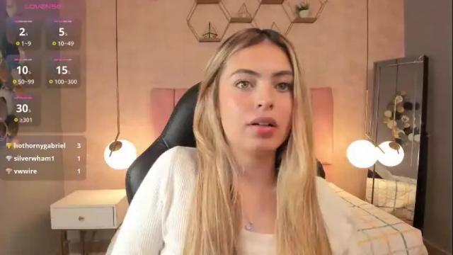 Image 12 of magic_fernanda Stream on Chaturbate on 2 months ago
