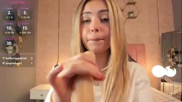 Image 4 of magic_fernanda Stream on Chaturbate on 2 months ago