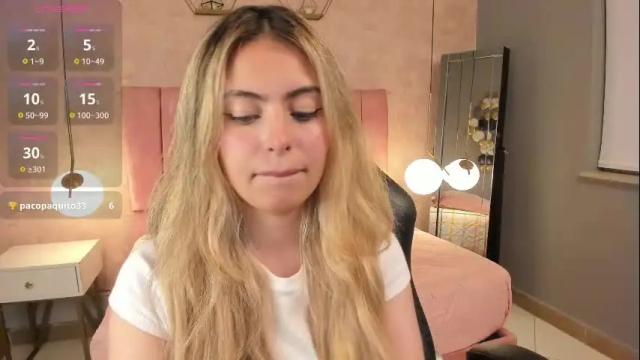 Image 2 of magic_fernanda Stream on Chaturbate on 1 month ago