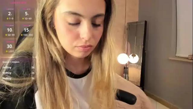 Image 3 of magic_fernanda Stream on Chaturbate on 1 month ago