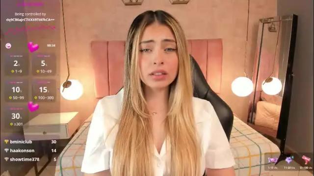 Image 3 of magic_fernanda Stream on Chaturbate on 1 month ago