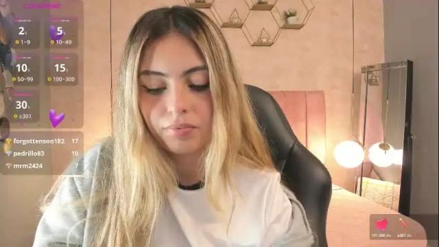 Image 2 of magic_fernanda Stream on Chaturbate on 22 days ago