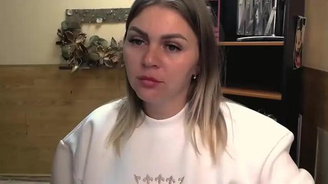 Image 2 of magic_katarina Stream on Chaturbate on 20 months ago