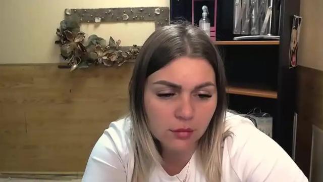 Image 7 of magic_katarina Stream on Chaturbate on 20 months ago