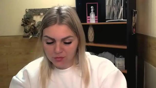 Image 12 of magic_katarina Stream on Chaturbate on 16 months ago