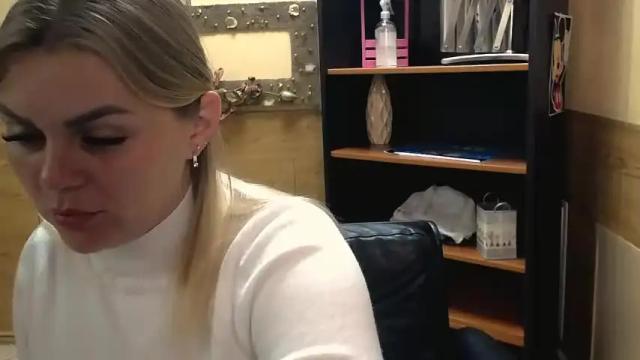 Image 10 of magic_katarina Stream on Chaturbate on 16 months ago