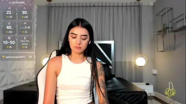 Image 11 of magic_scarlet Stream on Chaturbate on 2 months ago
