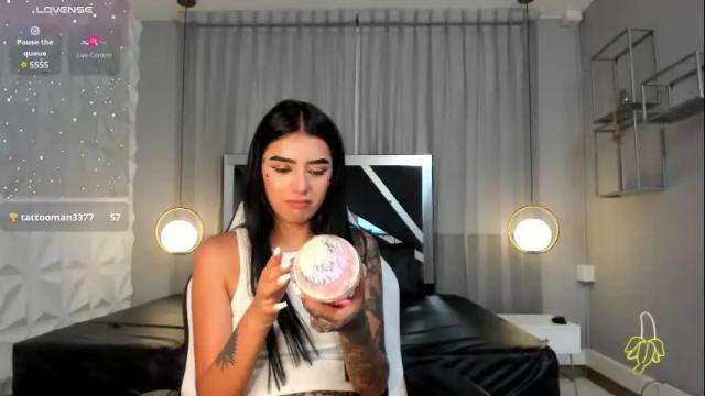 Image 12 of magic_scarlet Stream on Chaturbate on 2 months ago