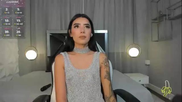 Image 2 of magic_scarlet Stream on Chaturbate on 24 days ago