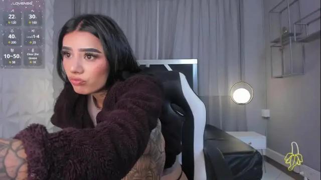 Image 8 of magic_scarlet Stream on Chaturbate on 20 days ago