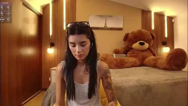 Image 10 of magic_scarlet Stream on Chaturbate on 1 day ago