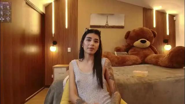 Image 2 of magic_scarlet Stream on Chaturbate on 1 day ago