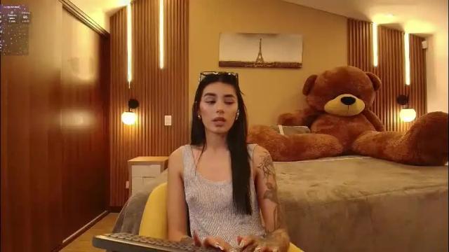 Image 3 of magic_scarlet Stream on Chaturbate on 1 day ago
