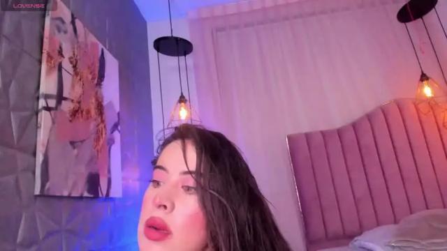 Image 6 of magic_tiffany_coonor Stream on Chaturbate on 15 months ago