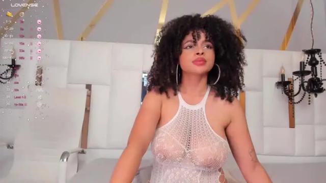 Image 10 of magic_valery Stream on Chaturbate on 21 months ago