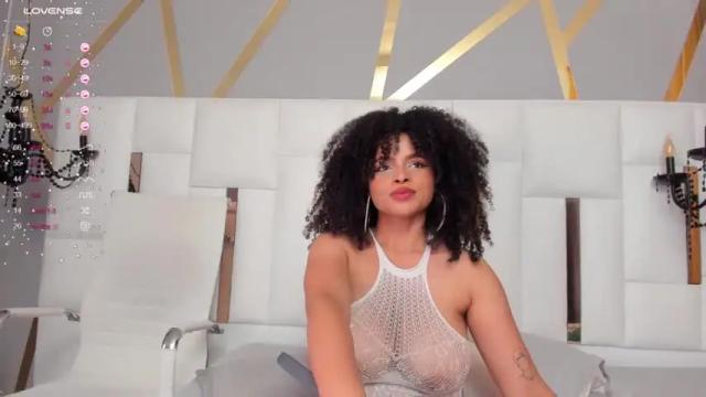 Image 7 of magic_valery Stream on Chaturbate on 21 months ago