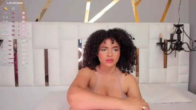 Image 7 of magic_valery Stream on Chaturbate on 25 months ago
